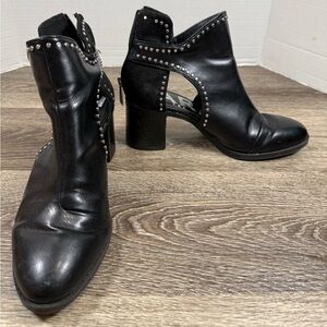 Zara‎ TRF Boots Womens sz:6 Black NailHead Zipper Ankle Y2K Edgy Dark Rocker